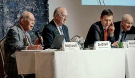 「科学者は影響力行使を」