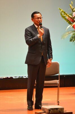 学生との向き合い方などを語った大八木さん