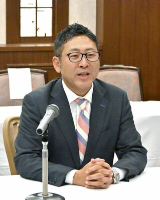 石坂太氏