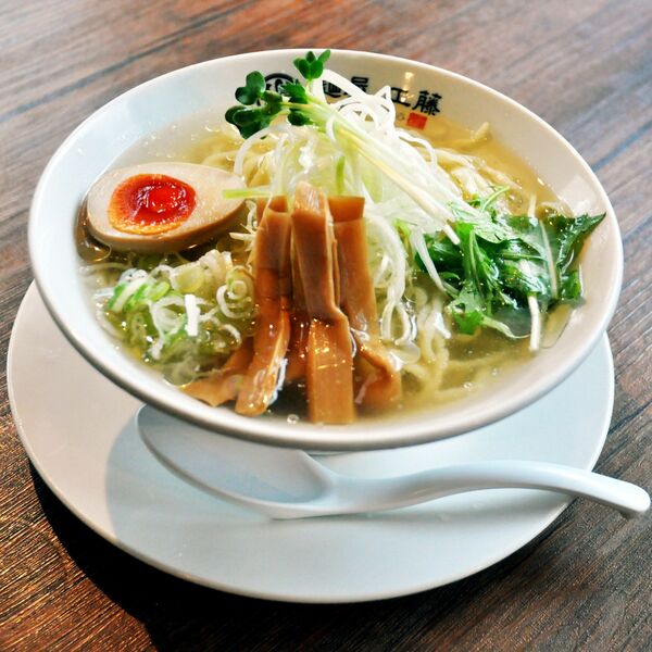 酷暑癒やす、こだわりの一杯 冷やしラーメン 手打ち中華蕎麦 麺屋 工藤