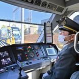 「親しみのあるライトラインにしたい」　ＬＲＴ開業式典で特別列車を運転し…