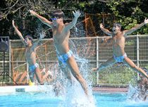 ウォーターボーイズ披露　足利高