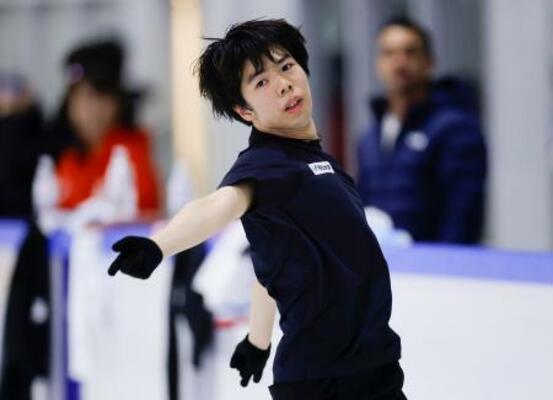 練習を公開した佐藤駿=関空アイスアリーナ