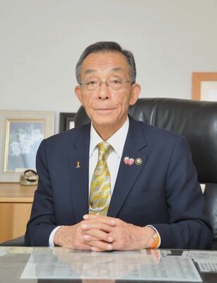 佐藤信氏