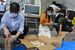 学生が企画した「防災キャンプ」では避難所で使うパーテーションの設営や非常食の試作などを行った＝昨年９月、宇都宮大
