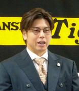 梅野は25%減で単年契約