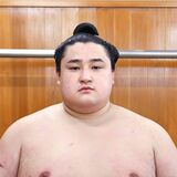 若ノ勝(宇都宮市出身) 元大関・御嶽海に白星でコメント 大相撲夏場所4日目