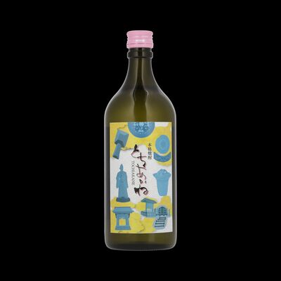 山城ガールむつみさんとコレボレーションした「麦焼酎とちあかね山城ラベル」