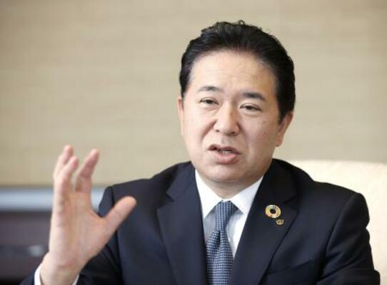 　インタビューに応じる大和証券グループ本社の荻野明彦社長