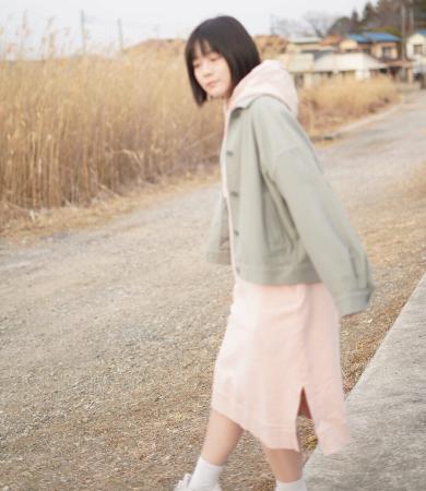 　なんだかんだ言って、ただ散歩がしたいだけの私＝筆者提供