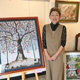 色鮮やかな文化刺繍13点　上三川で個展、15日まで
