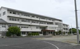 義務教育学校案を提示