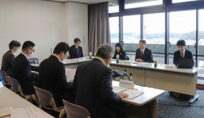 　奈良県立民俗博物館の収蔵スペース不足問題についての検討委員会＝１９日午後、奈良県庁