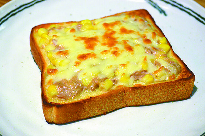 忙しい朝にトースターでこんがり焼くだけ