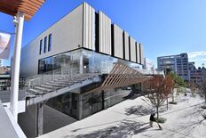 宇都宮市が東口新施設で集団接種へ　飲食店の割引特典も