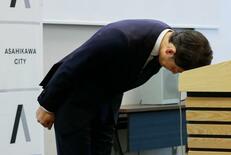 職員聴取で市長会見、謝罪