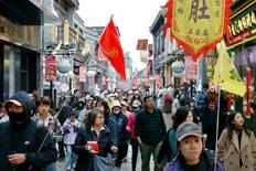 日本人の中国旅行大幅減、キャンセルに減便