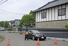 栃木強殺、複数箇所から侵入か
