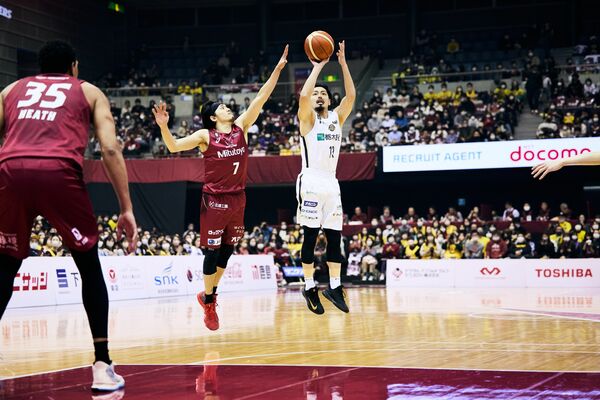 ３本の３点シュートを含む今季最多の１４得点と躍動したブレックスの渡辺＝川崎市とどろきアリーナ