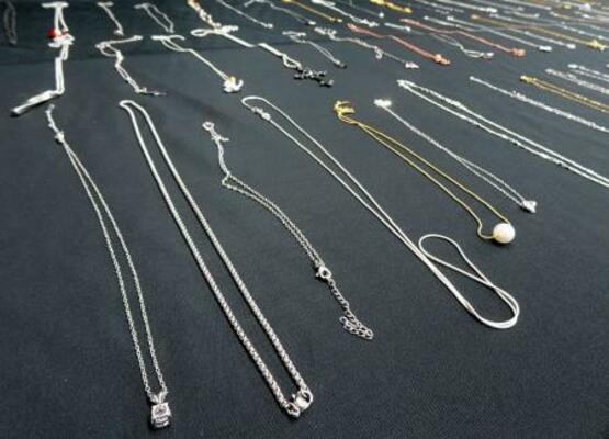 国民生活センターが金属アレルギーの危険性を調べる試験に使った市販品のネックレス