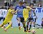 Ｊ１札幌から金星を狙う栃木シティ。ＦＷ鈴木国（中央）らの得点に期待が集まる＝５月、県グリーンスタジアム