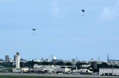 米軍降下１カ月で異例３回