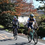サイクルイベントで紅葉と佐野グルメ堪能　90人が秋色に染まる奥佐野を快走