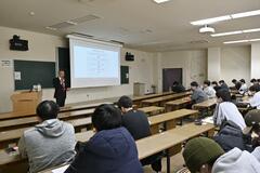 租税の意義 学生に解説