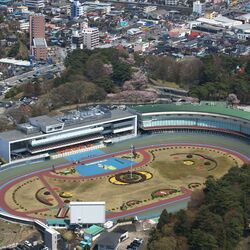 なぜ宇都宮に公営競輪場が？　開設から75年、一度も赤字なし　八幡山公園が選ばれた理由