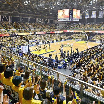 ブレックス、大阪に競り勝ち３連勝　下野新聞社冠試合