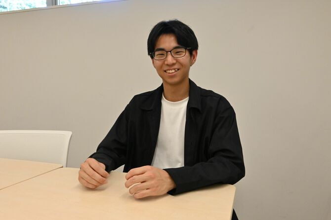 取材に応じる大野さん＝５月中旬、東京都内
