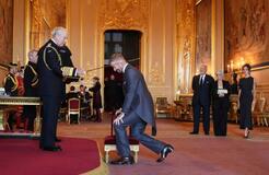 ベッカムさんに爵位授与