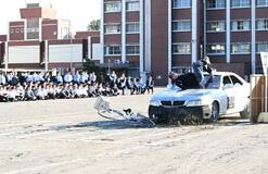 交通事故を再現 ルール順守訴え