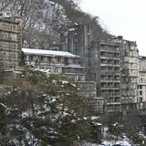 鬼怒川温泉の廃ホテル問題　日光市が対策協議会設置へ　崖地で長年放置…景観悪化や不法侵入も