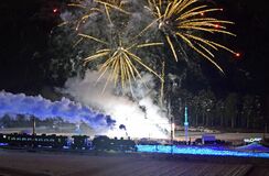 ＳＬとイルミネーションと花火と　日光住民有志の取り組み