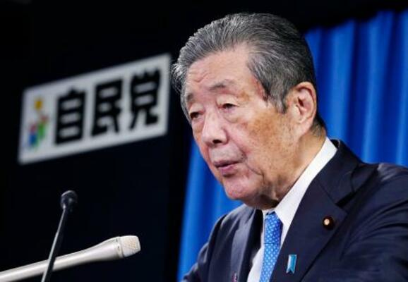 　記者会見する自民党の森山幹事長＝３日午前、東京・永田町の党本部