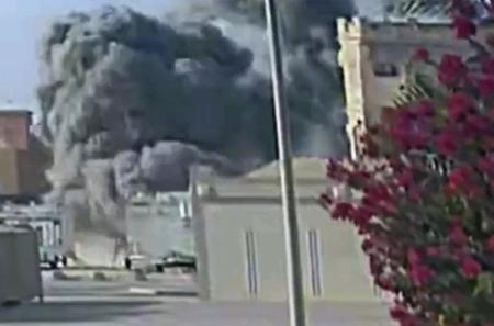 イスラエル軍による攻撃を捉えた監視カメラの映像=9日、カタールの首都ドーハ(ゲッティ=共同)