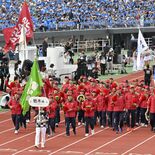スポーツの祭典盛大に　国スポ総合開会式　栃木県選手団70人が堂々行進