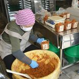 もち麦みそ出荷始まる　観光農園などで販売　佐野