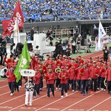 スポーツの祭典盛大に　国スポ総合開会式　栃木県選手団70人が堂々行進