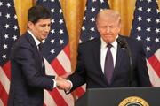 米FRBウォーシュ新議長が就任