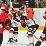 バックス初戦落とし崖っぷち　攻守で力負け　ＲＥ北海道に１－３