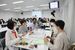 災害時の外国人との関わり方について議論する参加者