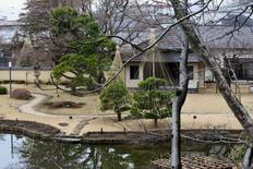 【Ｔｏｋｙｏ　とことこ散歩】文化財で暮らす馬や銘菓　落ち着いた文教の街…