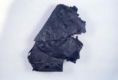 出土が珍しい黒い帽子