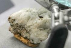 【夕刊】中国、レアアース新規契約停止