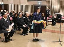 中学生が千羽鶴奉納