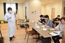 人気シェフが料理教室　宇都宮