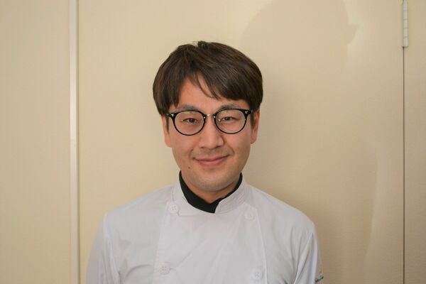 香雲堂本店の小泉直哉常務