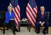 　トランプ米大統領（右）と欧州連合（ＥＵ）欧州委員会のフォンデアライエン委員長＝２０２５年９月、ニューヨーク（ロイター＝共同）